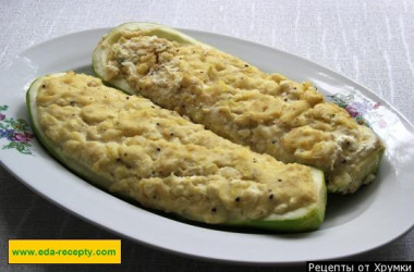 Кабачки с луком и творогом