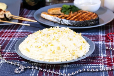 Салат Татьяна с копченой курицей