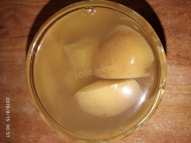 Компот из яблок, груш, ежевики