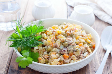 Салат мясной классический с говядиной
