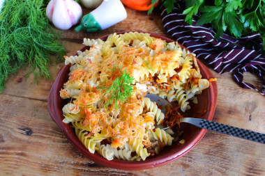 Запеканка из макарон и фарша с сыром