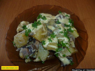 Картошка с курицей и грибами