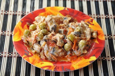 Курица с оливками