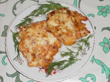 Албанская свинина с майонезом и яйцами