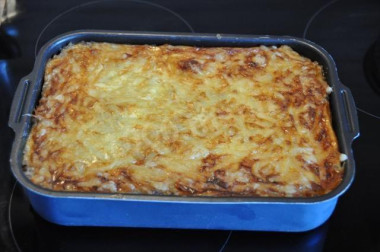 Запеканка из гречки и курицы со сметаной и сыром