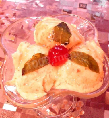 Мороженое на сливках с фисташками