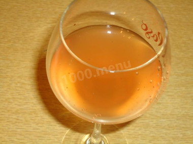 Сидр яблочный с изюмом
