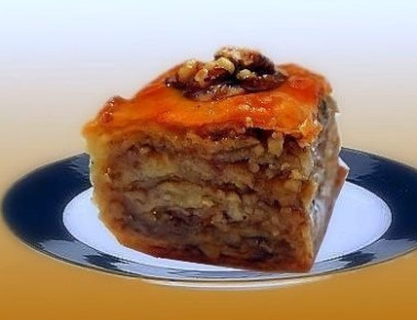 Пахлава из слоеного теста Вкусняшка