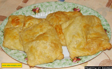 Слоеная самса с мясным фаршем