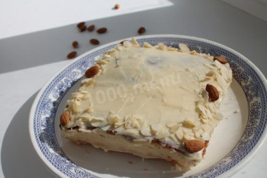 Миндальный торт со сгущенкой