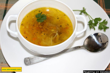 Суп лапша с куриными потрошками