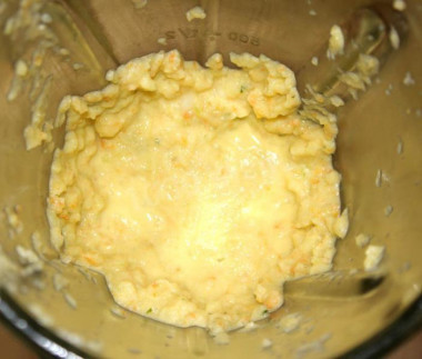 Рецепт - Икра кабачковая - Шаг 5 -  И изрубаем в кашу в блендере.