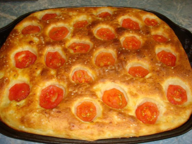 Картофельная фокачча с помидорами