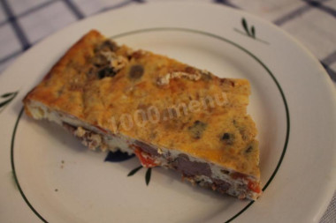 Омлет Фриттата с луком и сыром