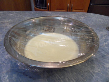 Рецепт - Йоркширский пудинг - Шаг 4 - венчик&quot