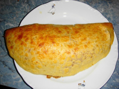 Пицца с моцареллой закрытая Дорожная