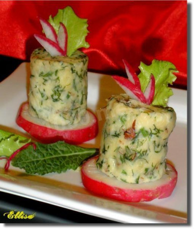 Канапе сыр с грецким орехом Башенки