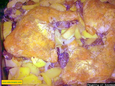 Куриные окорочка с картошкой и грибами в духовке