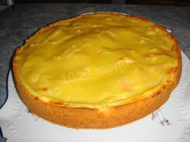 Пирог с хурмой и яблоками