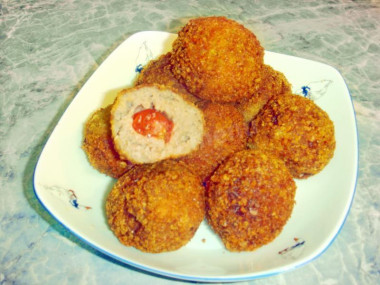 Мясные шарики с помидорами черри