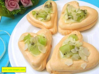 Меренги со сгущенкой и киви