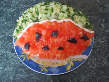 Салат Арбузная долька с курицей