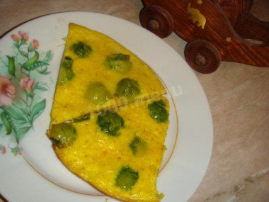 Сырный омлет с брюссельской капустой