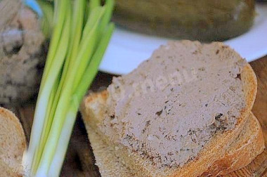 Паштет из печени с черносливом