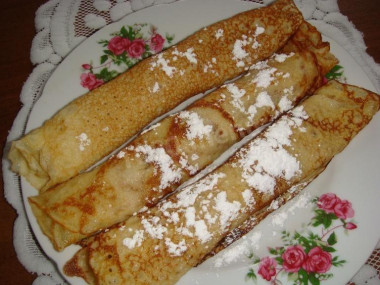 Яблочные блины с изюмом