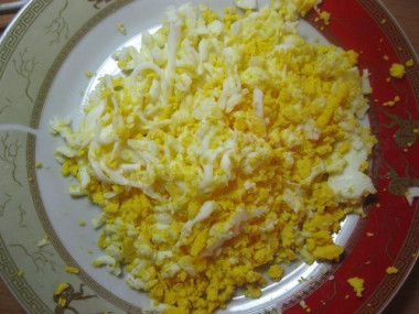 Рецепт - Рулет из лаваша с сыром и зеленым луком - Шаг 2 -  И яйца