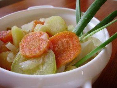 Рагу с яблоками и овощами