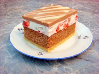 Пляцок Клубника в шоколаде с йогуртом