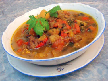 аджапсандал с мясом по грузински