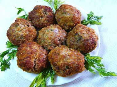 Котлеты из овсяных хлопьев с чесноком и зеленью
