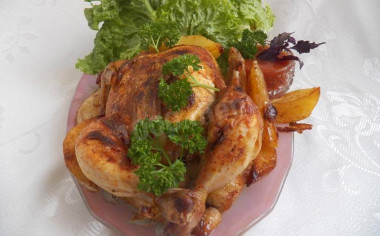 Запеченная курочка в духовке целиком