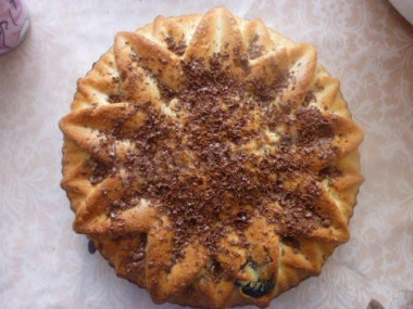 Быстрый пирог с изюмом