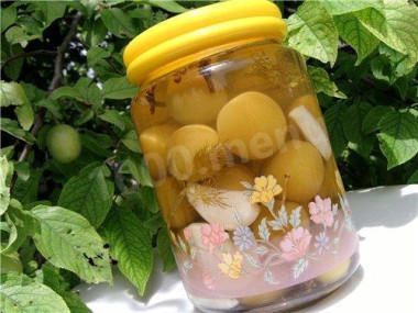 Маринованная алыча