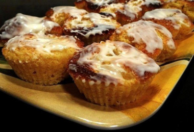 Кексы с ананасом — в белой глазури. Высшая степень вкусноты!