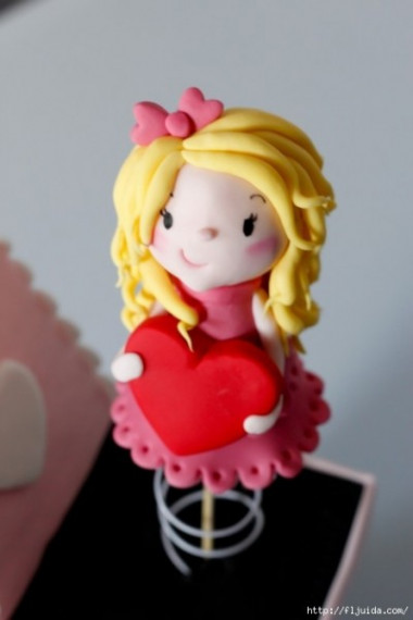 девочка из мастики