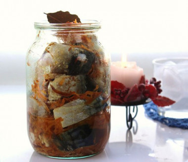 Скумбрия в банке