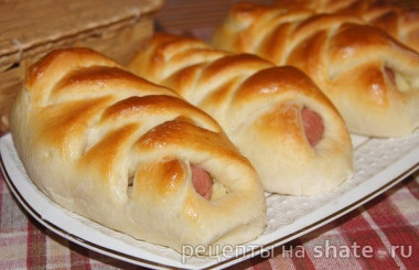 Сосиска с картофелем в тесте