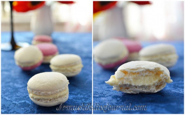Кокосовые macarons.