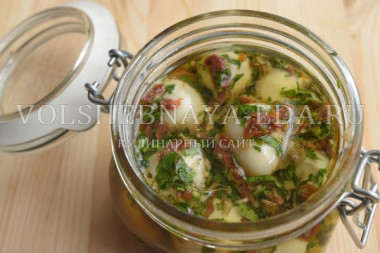 Яйца, маринованные в «пьемонтском» соусе