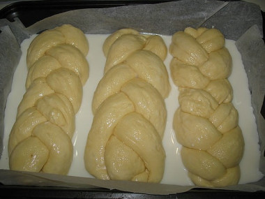 выпечки дрожжевого теста в молоке