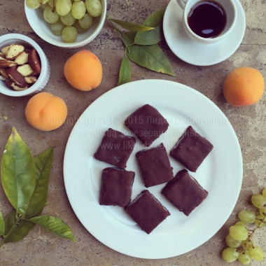 Абрикосово-кокосовые батончики в шоколаде