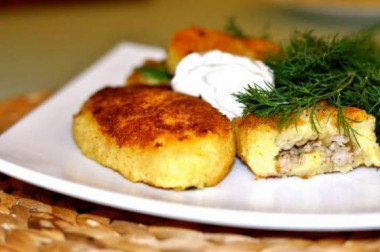 Картофельные зразы с фаршем.