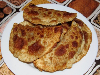 Домашние заварные чебуреки