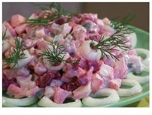 Салат из отварной рыбы