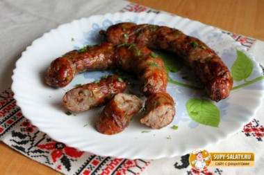 Домашняя свиная колбаса