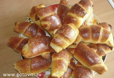 Очень простой рецепт рогаликов.